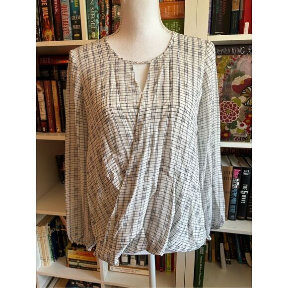 St. John 100% Silk Blouse - Picture 1 of 7